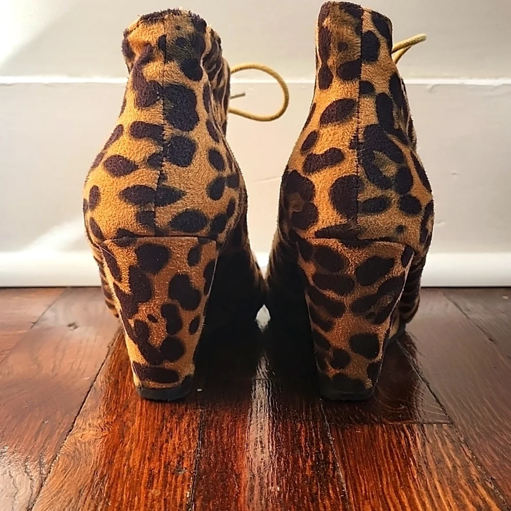 EUC Bella Marie Leopard Print Lace Up Booties